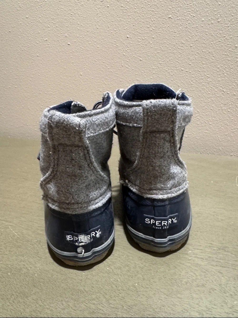 Sperry Navy and Gray Kids Duck Boots size 11